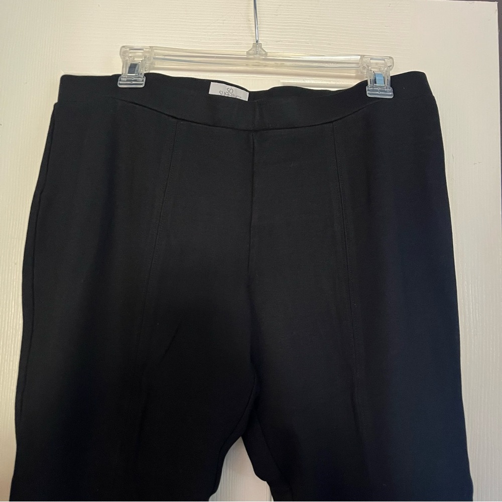 Women’s So Slimming by Chico’s Black Pants Size 2